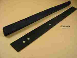 1937-38 Windshield Division Molding Filler Inner/Outer Center Post Seal Set