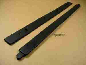 1939 Windshield Division Post Seal Set, with division bar incorporated into the body, see description for applications