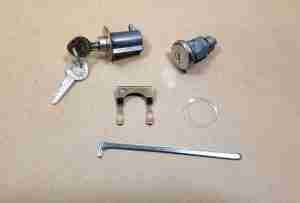 1954-81 Trunk Lock Assembly with Shaft, Gasket & U-Clip Retainer, ribbed cap and original style octagonal head key