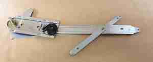 1961-64 Front Door Window Manual Regulator, Right Hand, 1961-64 All Full Size 2 Door Hardtop & Conv
