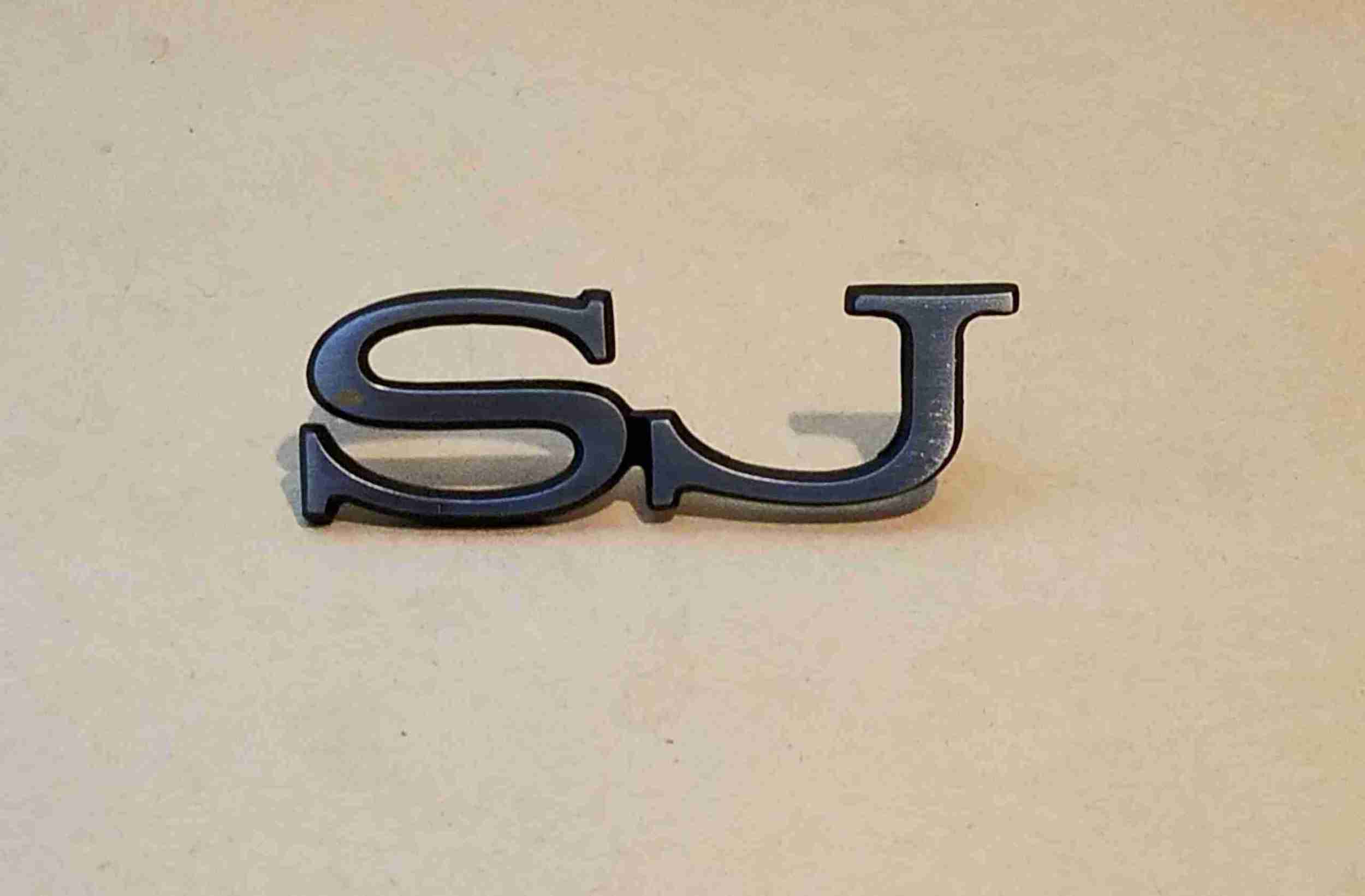 1973-77 Front Fender emblem Grand Prix GP SJ