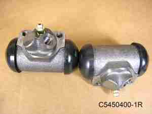 1935-57 Front/Rear RH Wheel Cylinder, 15/16” bore, 1935-36 front w/ inverted flare fitting, 1935-57 rear, good replacement for 1949-54 rear, also 5450995, 501606, 501611, 503235
