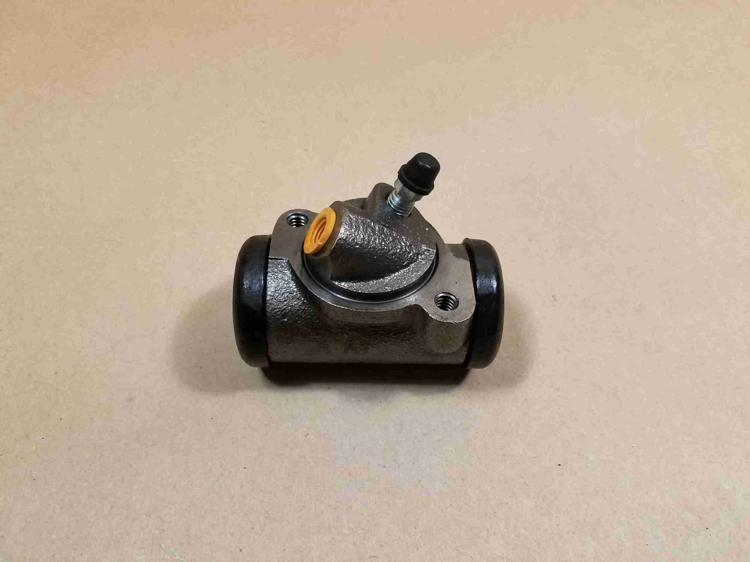 1964-67 Rear Wheel Cylinder LH or RH, 1964-67 All A body exc DB