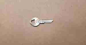 1935-66 GM Pearhead Trunk & Glove Box Lock Key Blank, also 601272