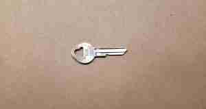 1935-66 GM Pearhead Trunk & Glove Box Lock Key Blank, also 601272