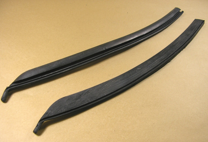 1969 1972 Fullsize & A body Rear Quarter Window Vertical Seal