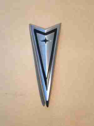 1966 Hood Emblem, Center Arrowhead, All P8