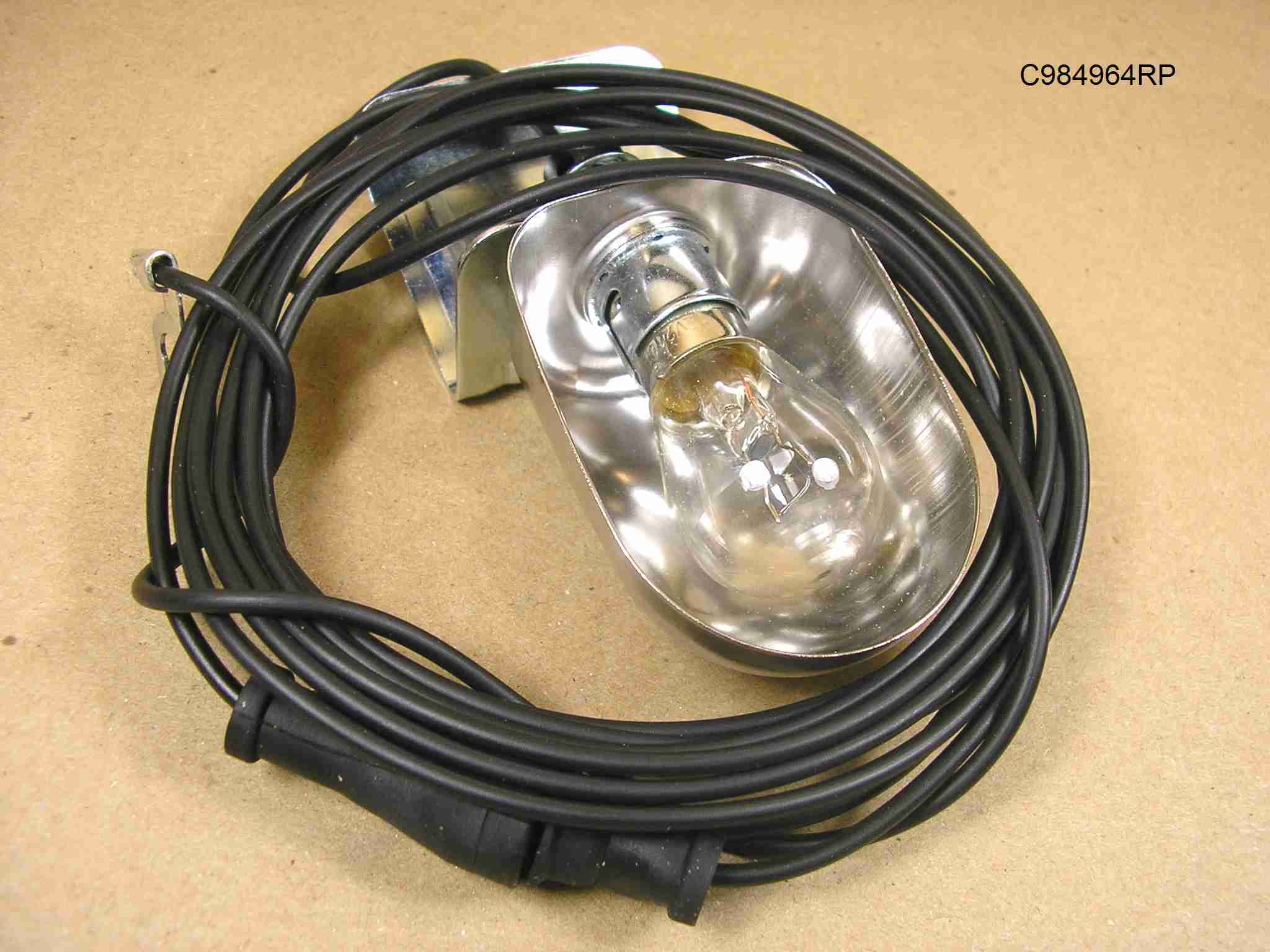 1926-64 Universal Underhood Lamp, incl bracket, bulb & wiring