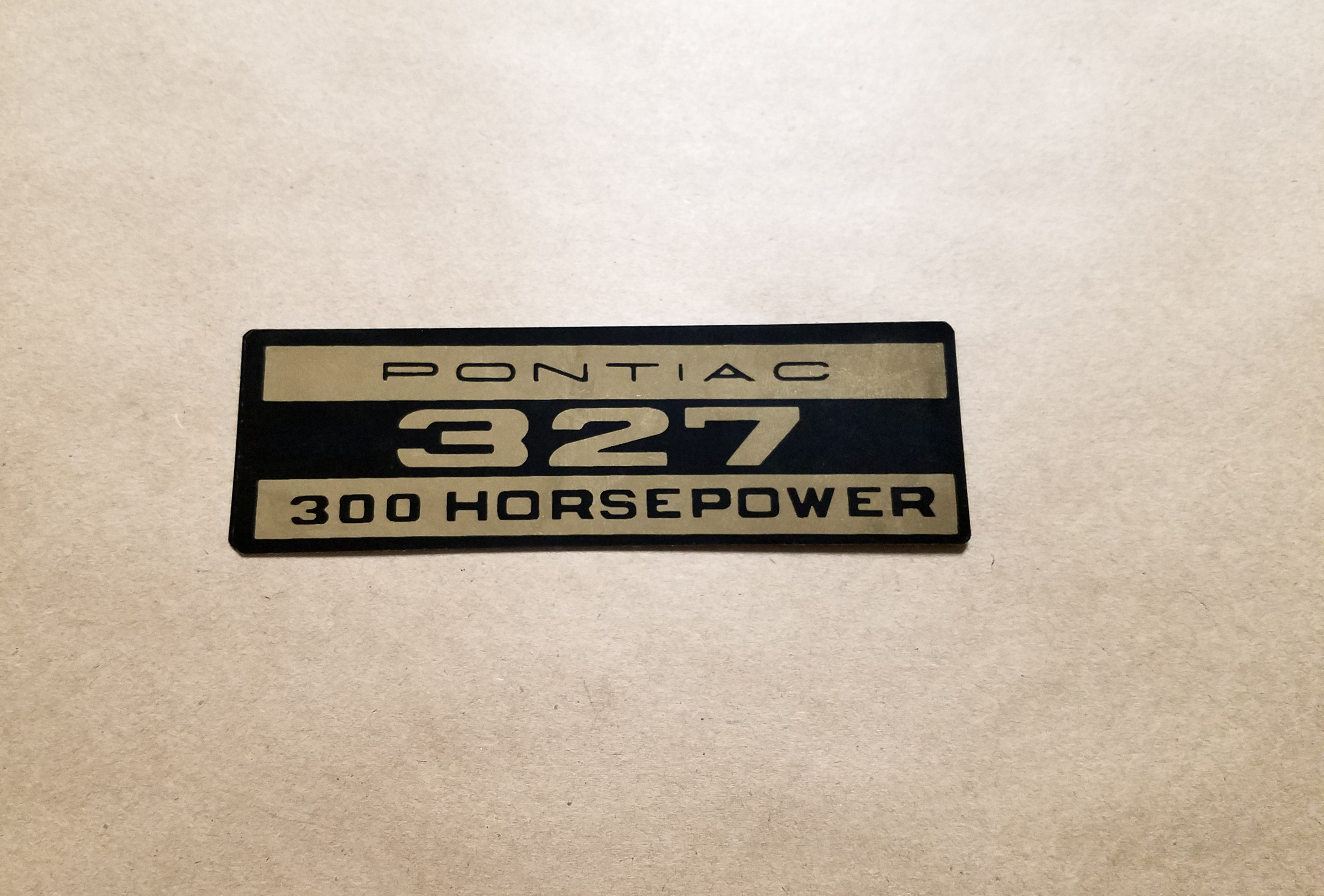 Decal 327 Pontiac 300HP Valve Decal