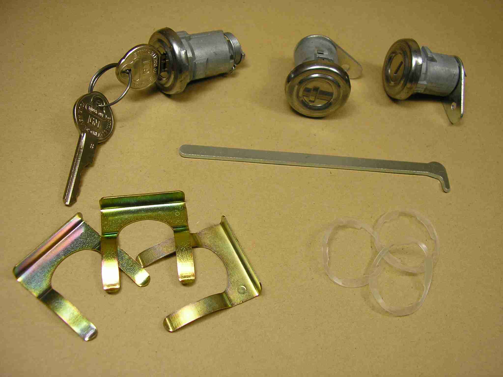 1955-58 Combination Door & Trunk Lock Set, w/ original octagon keys & flat pawl door locks, 1955-57 2dr Hardtop & Convertible, 1958 4dr Sedan, 4dr Hardtop & Convertible
