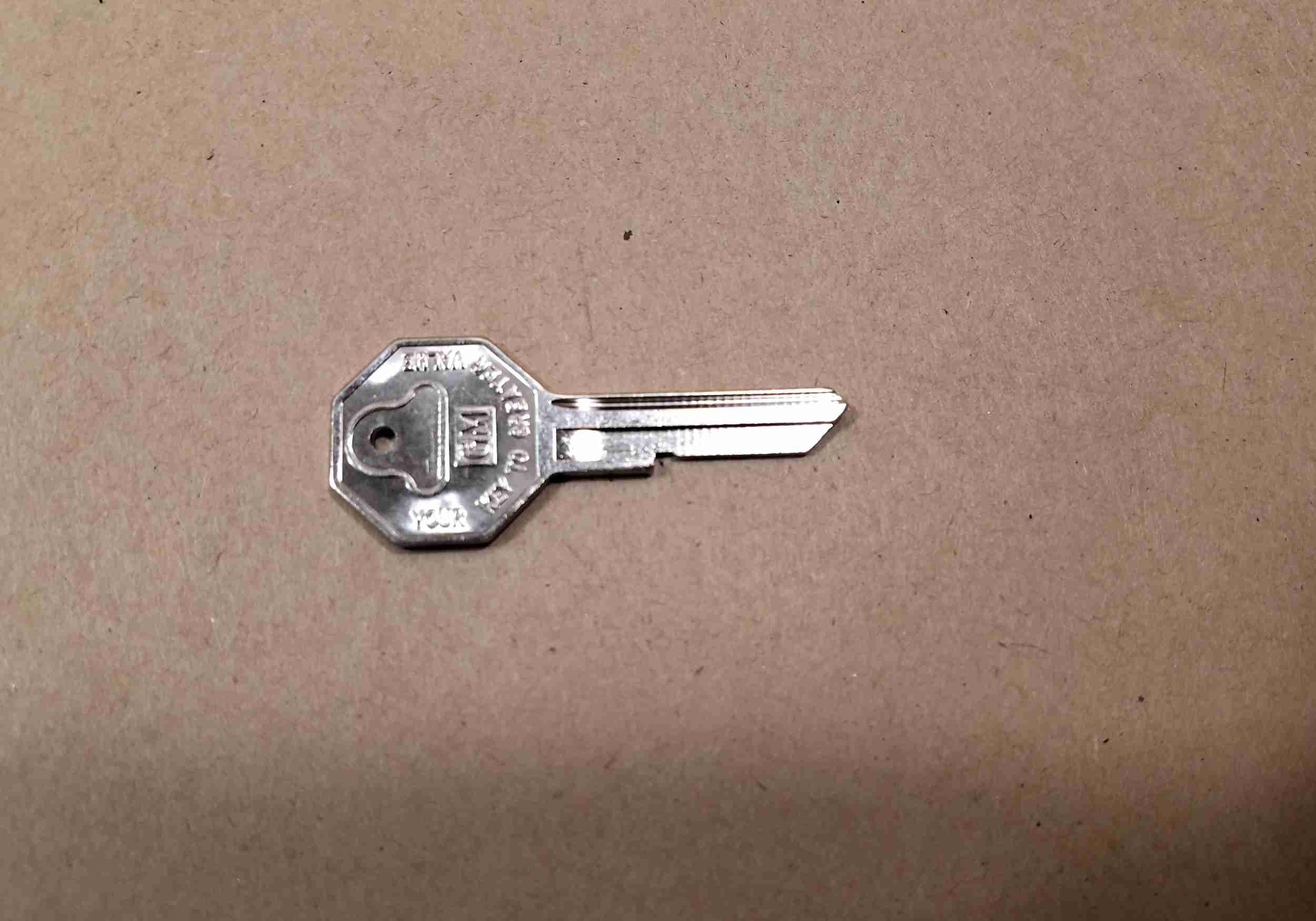 1967 Ignition key B groove original style head